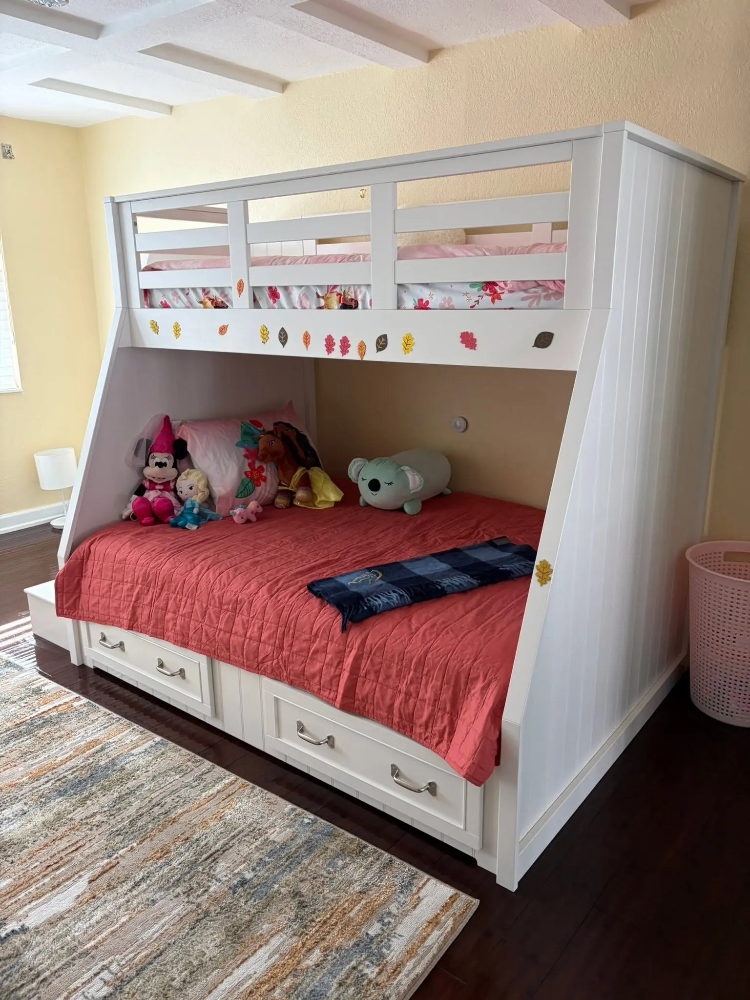 Organized kids bedroom after home cleaning service in Palm Harbor
